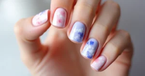 How to Achieve the Beautiful Blurry Effect with Blooming Gel Nails?